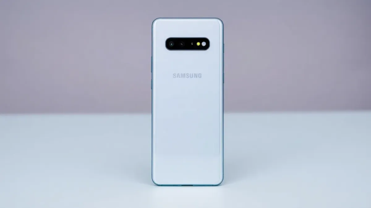 Le Samsung Galaxy S25 : une baisse de prix spectaculaire de 48 % sur sa version économique