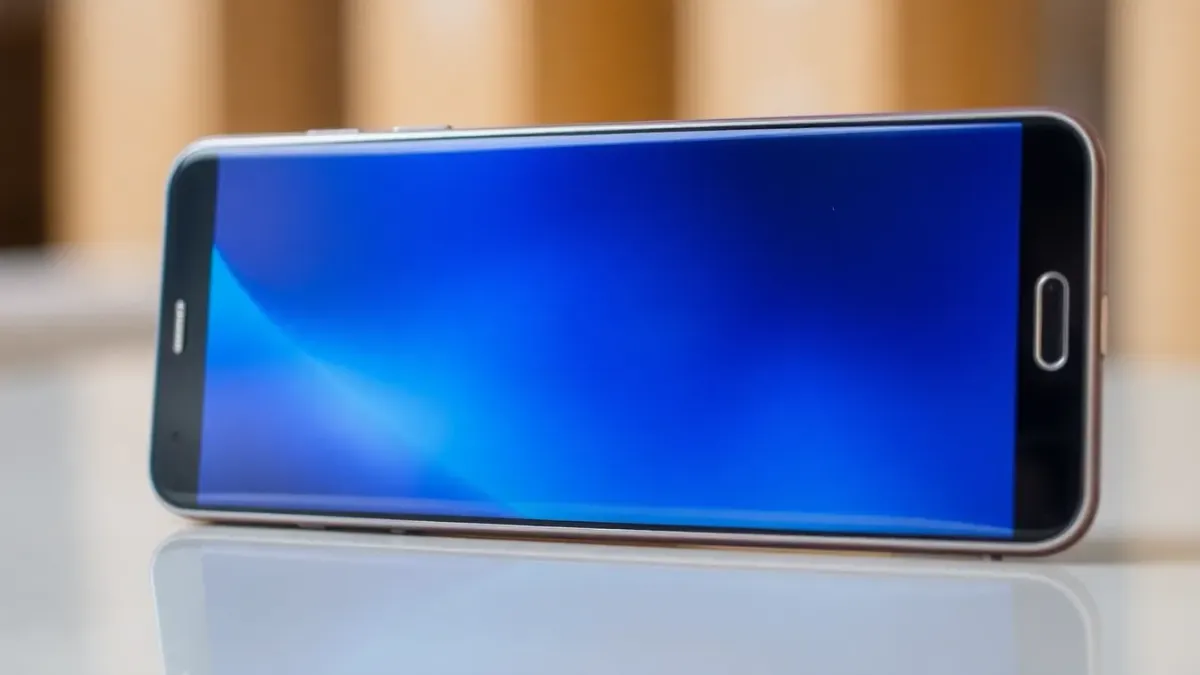 Erreur de prix ? Ce smartphone signé Samsung chute de près de 77 % sur Cdiscount