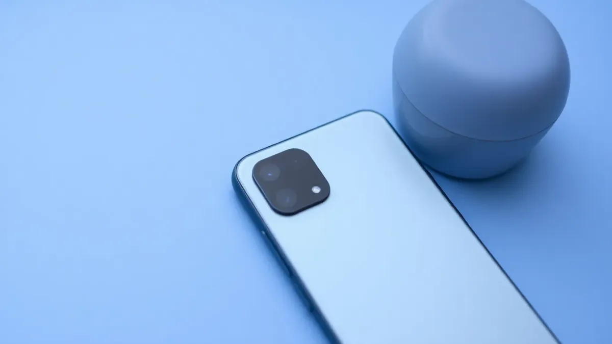 Le grand rival du Pixel 10a voit déjà son prix chuter : 3 offres tech à ne pas rater ce mardi