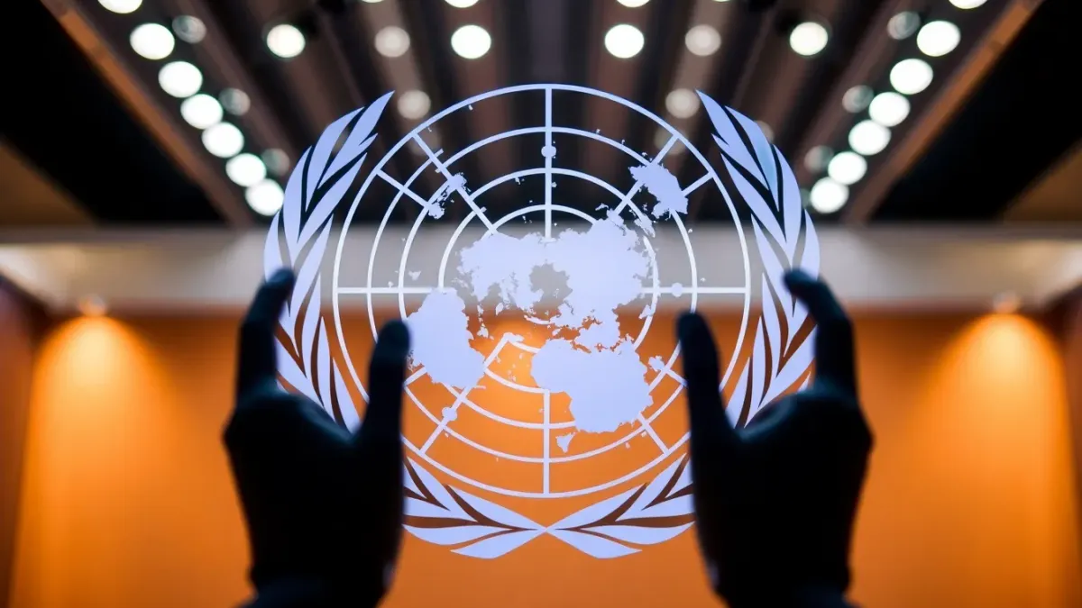 L'ONU souligne les dangers d'une IA biaisée et occidentale pour les populations